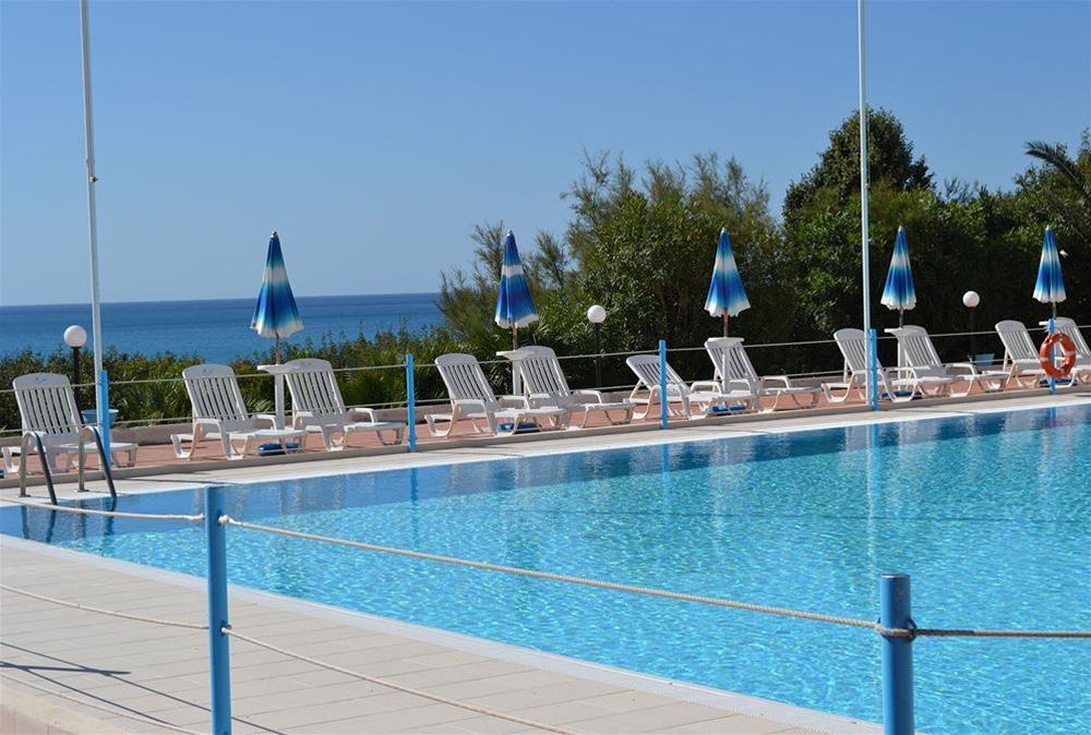 Futura Style Helios Hotel Noto Exterior photo
