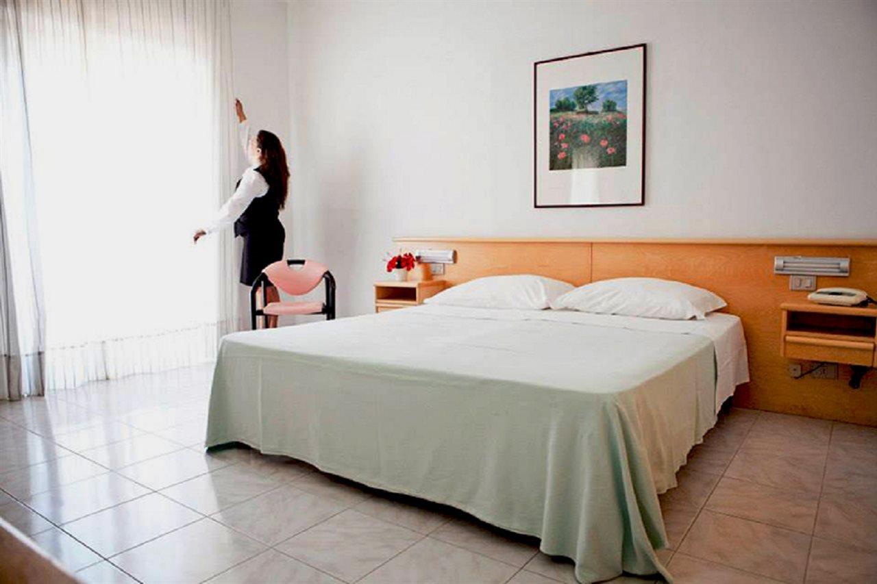 Futura Style Helios Hotel Noto Exterior photo