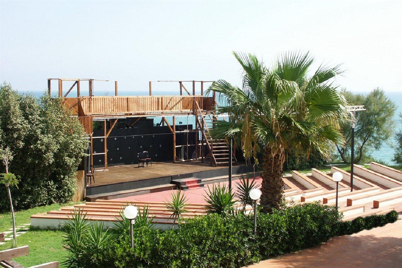 Futura Style Helios Hotel Noto Exterior photo
